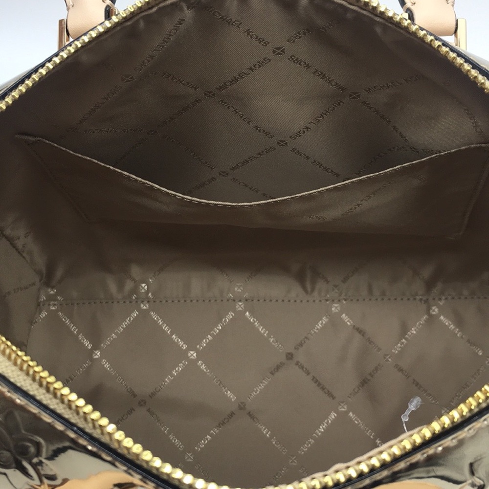 MICHAEL KORS KARA LG DUFFLE SATCHEL PALE GOLD - Picture 14 of 16